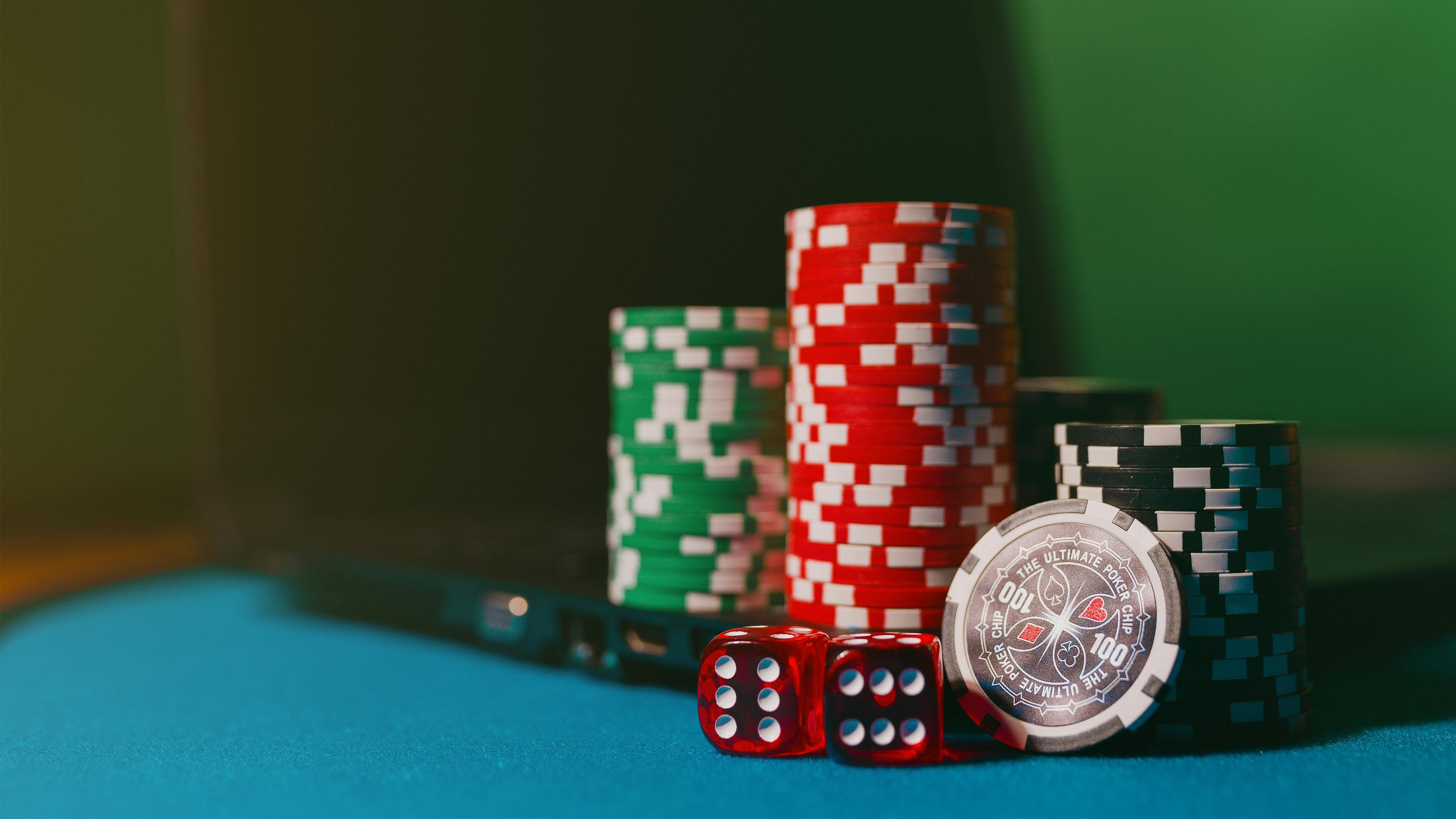 Tema Slot Crazy777 hijau di duta76